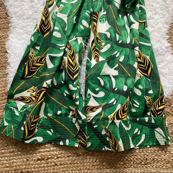 ANTHROPOLOGIE Farm Rio Palm Halter Jumpsuit XS - Picture 3 of 8